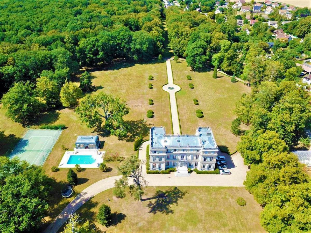 Le Boulay-Morin Chateau Du Boulay Morin מראה חיצוני תמונה The house of the Duke of Grafton