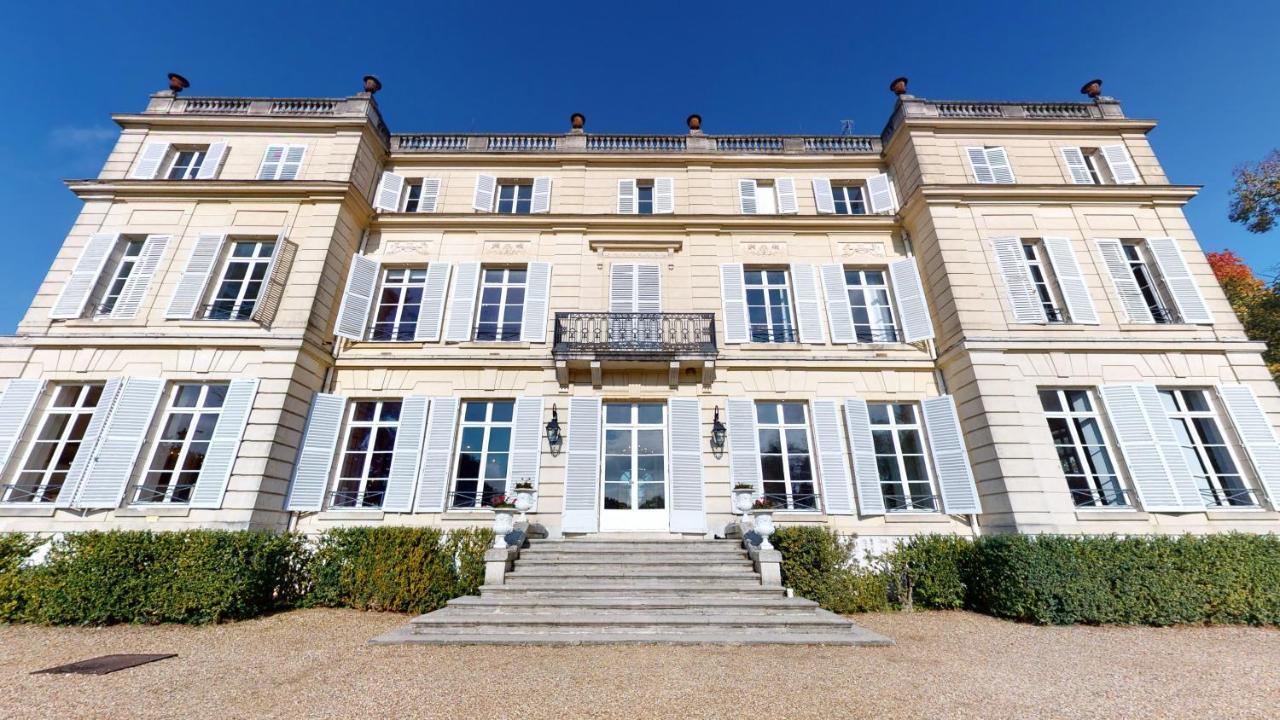 Le Boulay-Morin Chateau Du Boulay Morin מראה חיצוני תמונה The Château de Launay