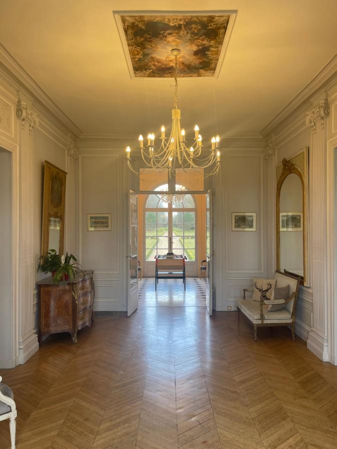 Le Boulay-Morin Chateau Du Boulay Morin מראה חיצוני תמונה Entrance Hall