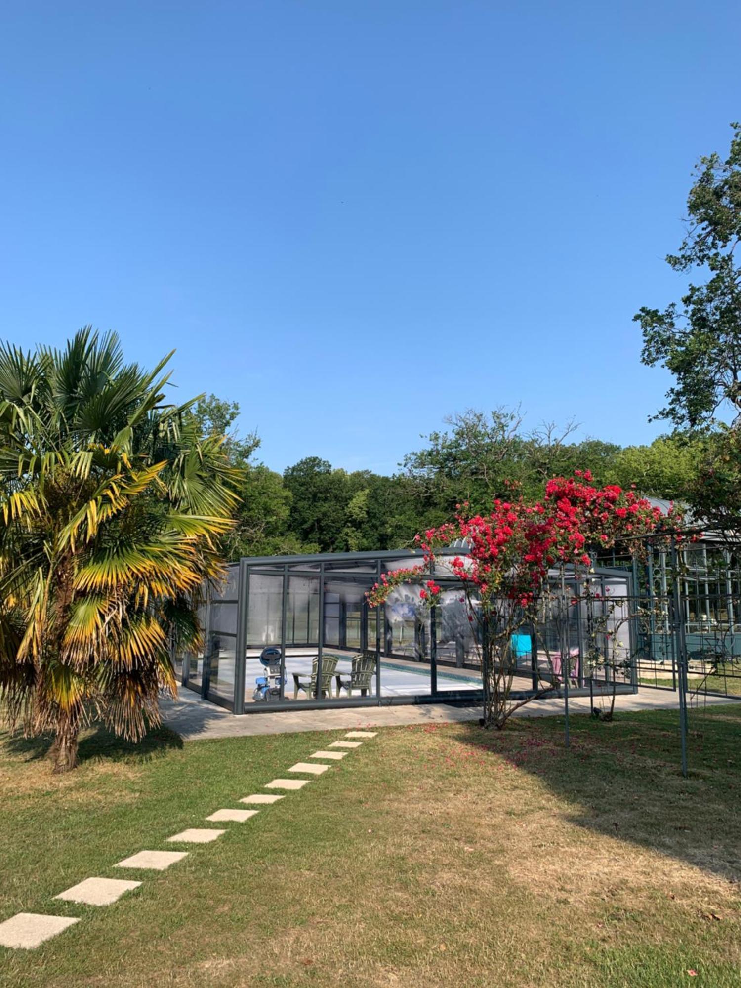 Le Boulay-Morin Chateau Du Boulay Morin מראה חיצוני תמונה The outdoor pool at the Houston Zoo